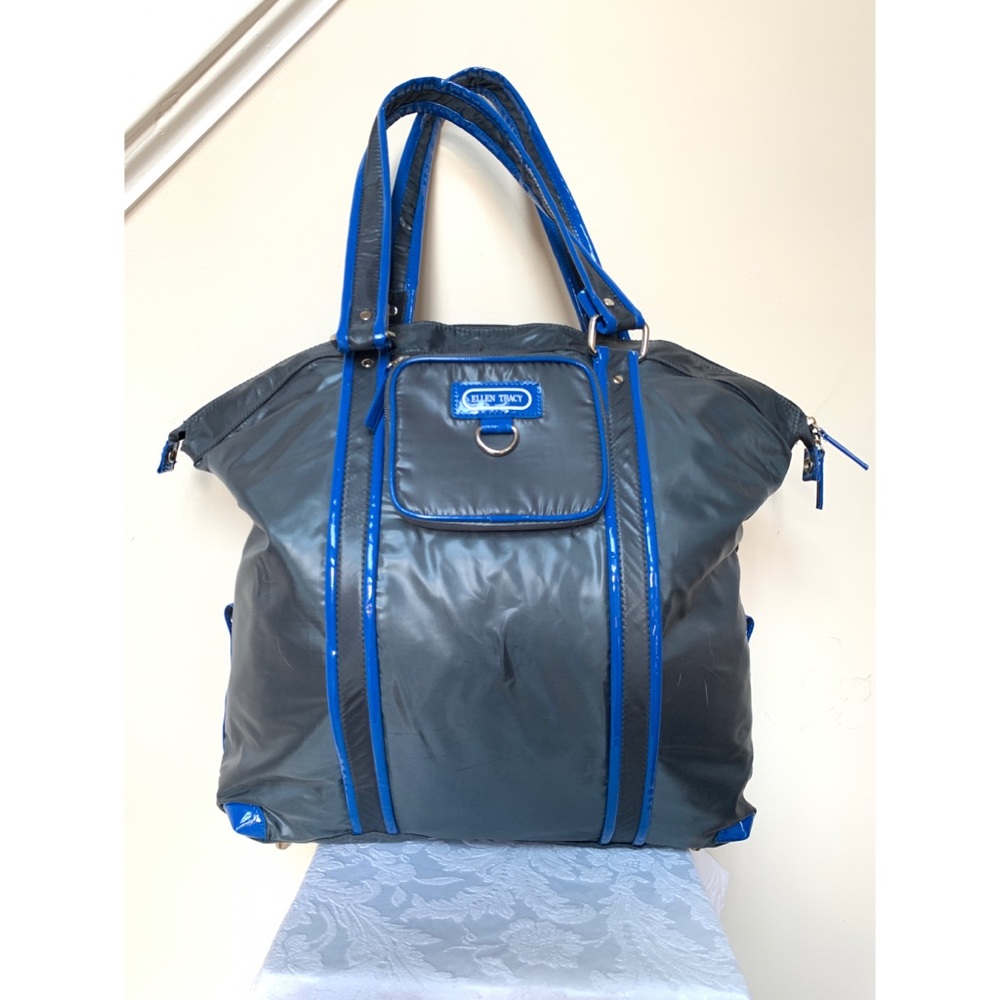 Ellen Tracy large nylon tote with zipper